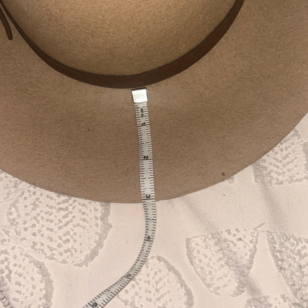 Wool hat - Picture 3 of 7